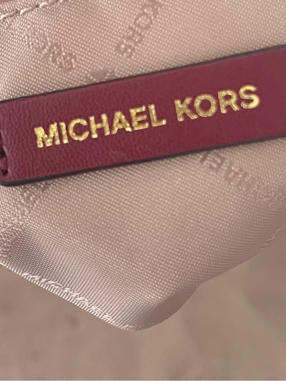 Beautiful Michael Kors Women's Bungury Leather Crossbody Bag - Picture 2 of 8
